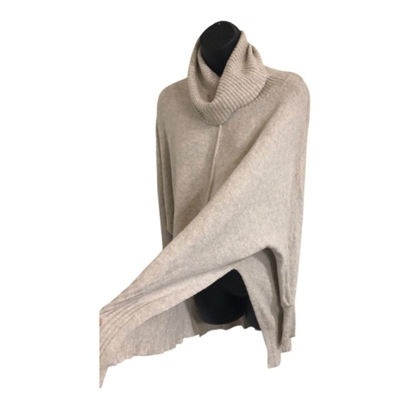 Jessica Simpson beige oversized poncho style split‎ sides long sleeve turtleneck - Picture 10 of 16